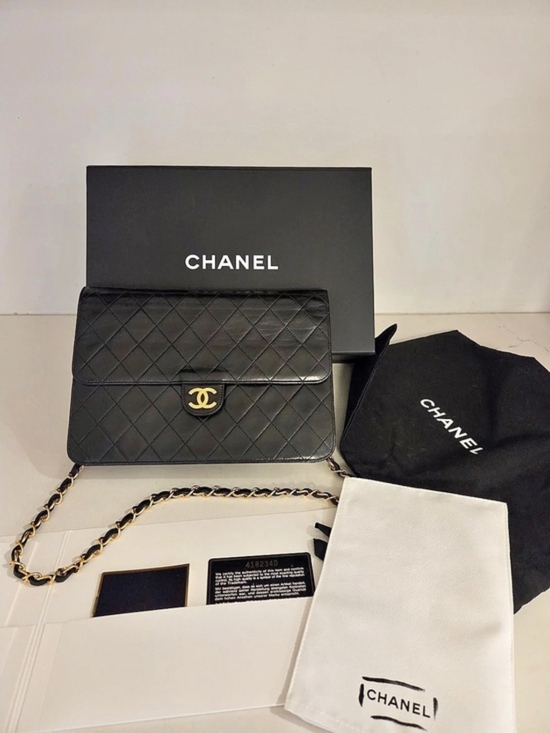 CHANEL Handbags - Chanel Vintage Full Flap Bag Medium Quilted Shoulder Bag.